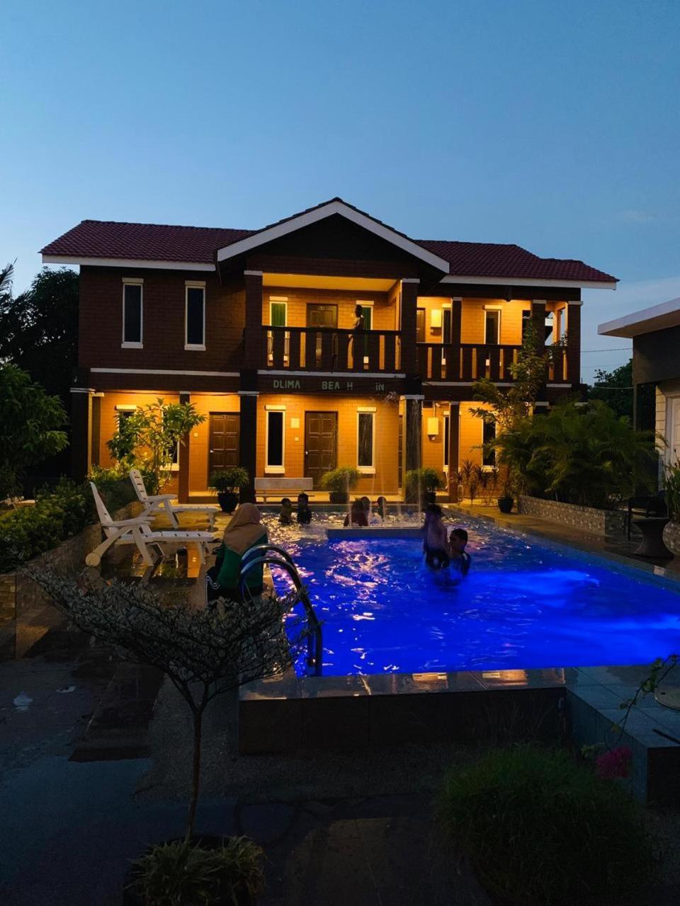 D Lima Beach Inn Pantai Cenang  Eksteriør bilde
