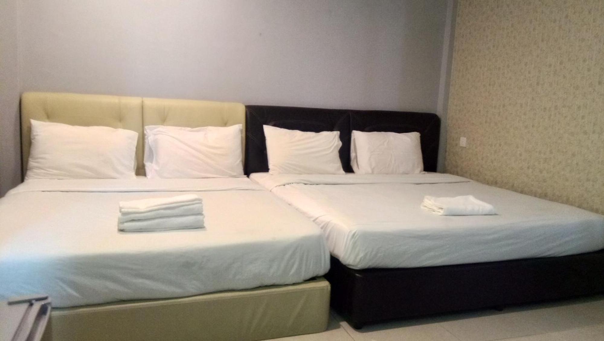 D Lima Beach Inn Pantai Cenang  Eksteriør bilde