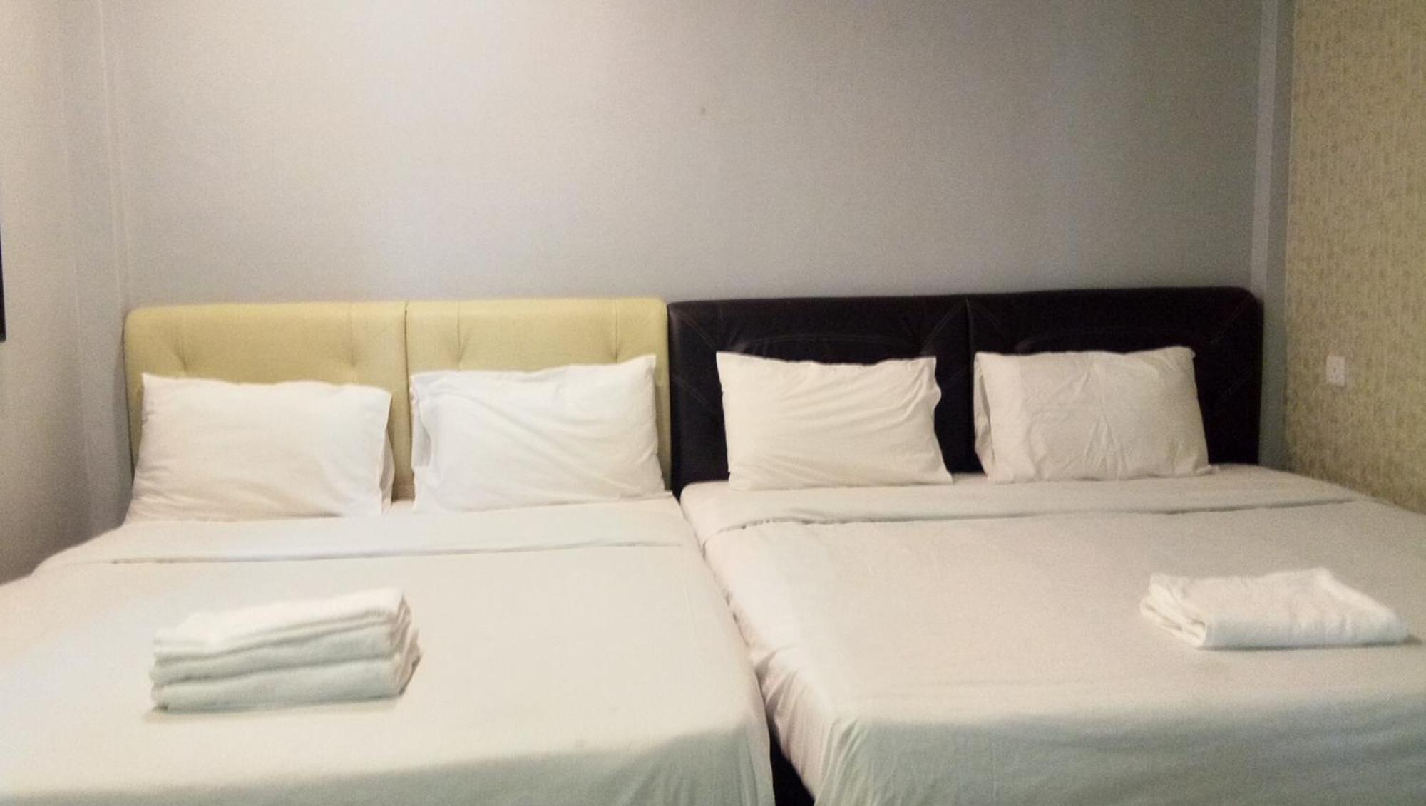 D Lima Beach Inn Pantai Cenang  Eksteriør bilde