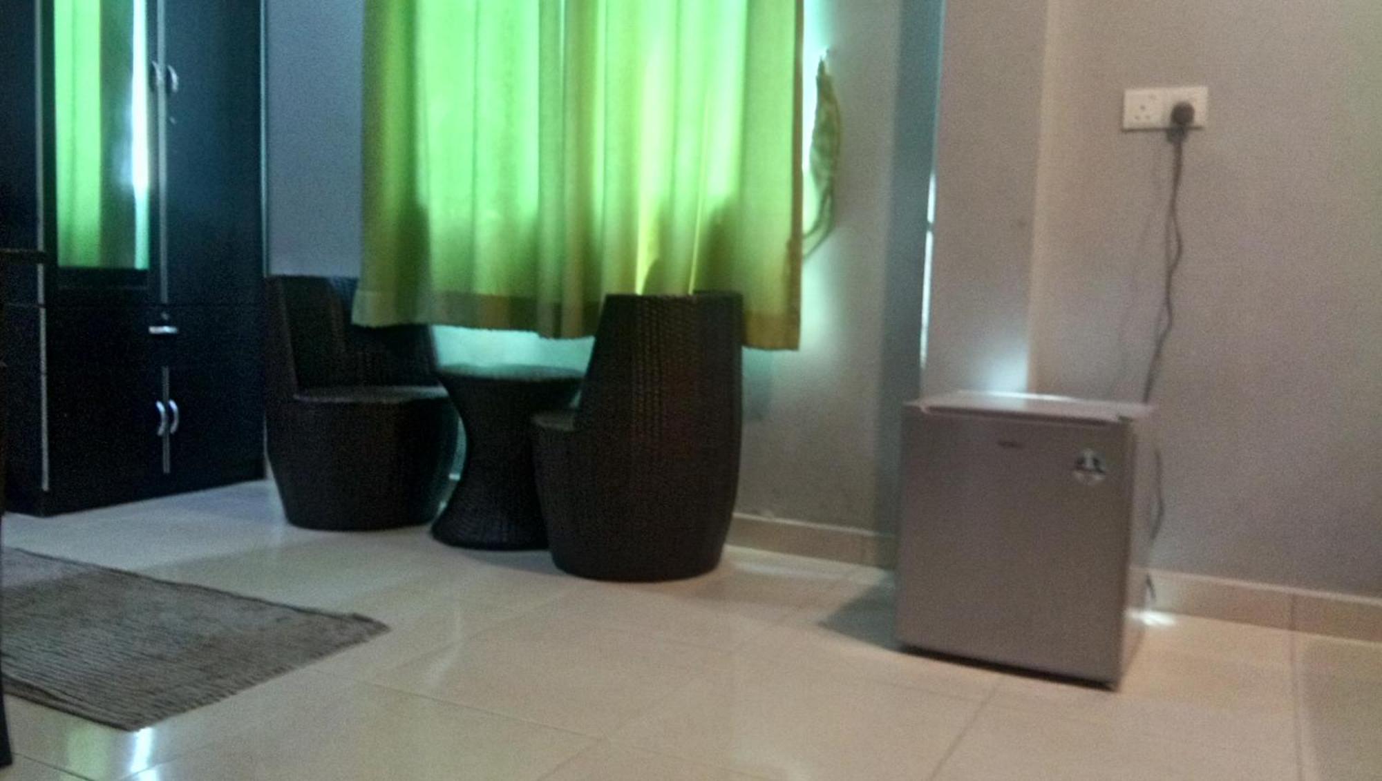 D Lima Beach Inn Pantai Cenang  Eksteriør bilde