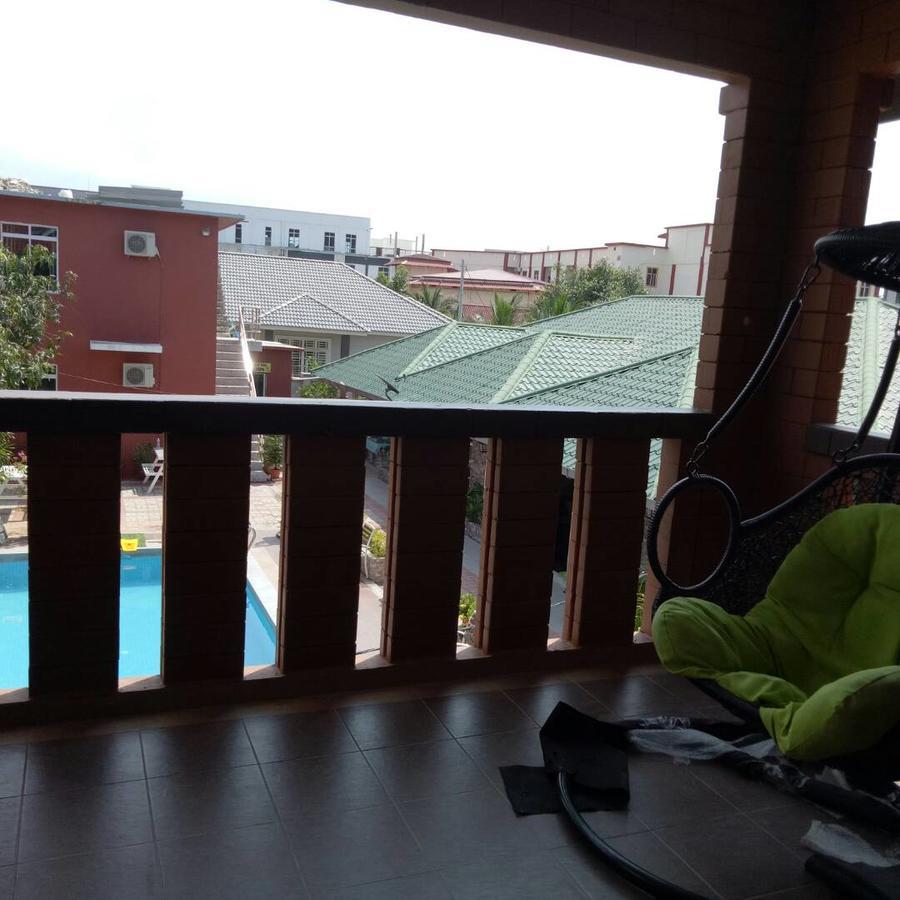 D Lima Beach Inn Pantai Cenang  Eksteriør bilde