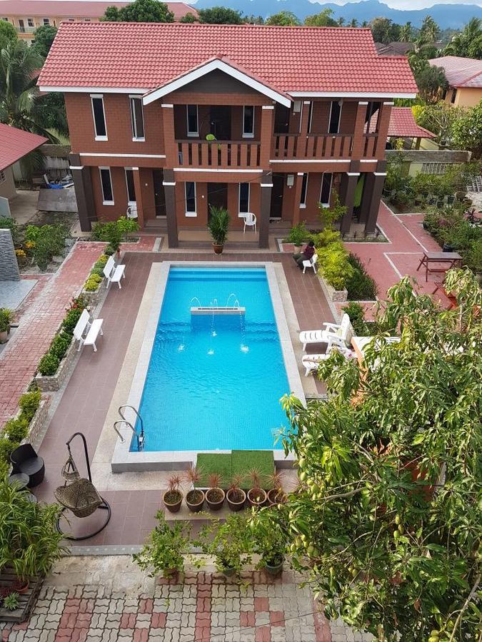 D Lima Beach Inn Pantai Cenang  Eksteriør bilde