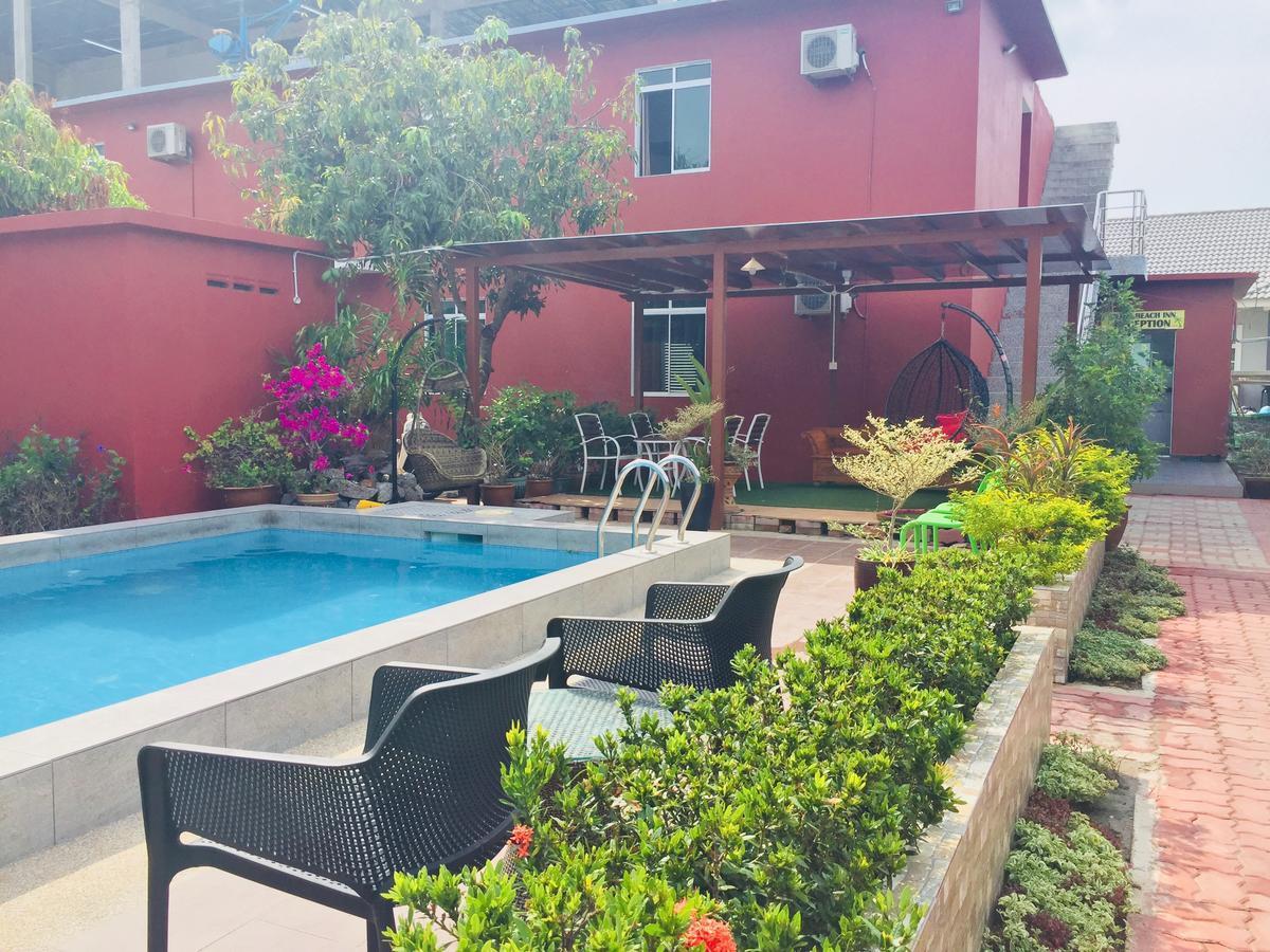D Lima Beach Inn Pantai Cenang  Eksteriør bilde