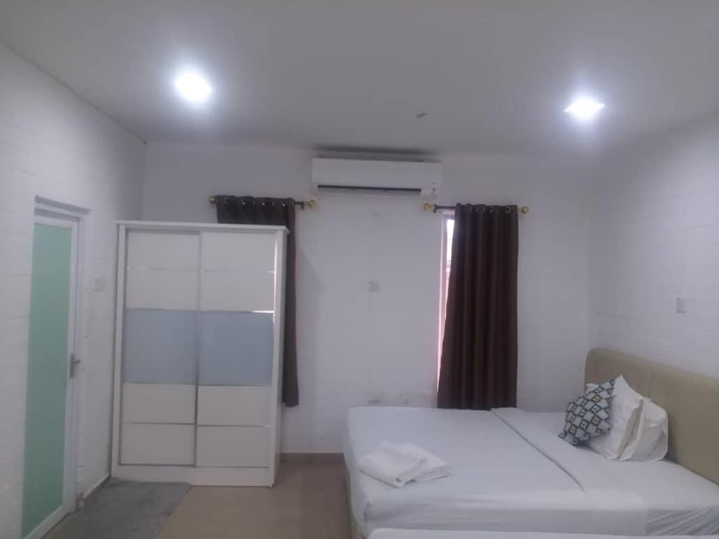 D Lima Beach Inn Pantai Cenang  Eksteriør bilde